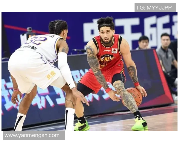 深圳篮球队在城市联赛中以74分高居积分榜首位展现强大实力